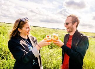 Vincent Fierens en Bab Buelens stoppen al met ochtendshow op Qmusic