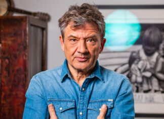 Bart Peeters bijna van de weg gemaaid