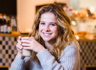 Laura Tesoro: “mijn vriend en ik zijn een waardeloze match”