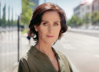 Kijkers van Thuis klagen na opvallende beslissing Monika Van Lierde