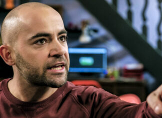 Familie-acteur bekent verslaving: “de drang was te groot” Familie - Niko - Jo Hens