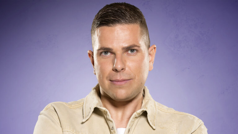 Nick uit Big Brother veilt schilderij voor Kom op tegen kanker