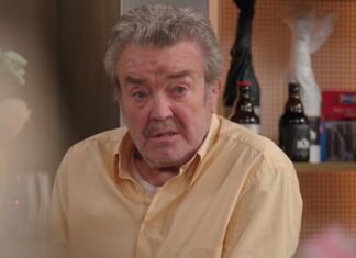 THUIS: Leo vraagt Marianne ten huwelijk