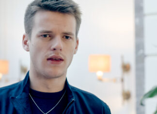 Familie-acteur stelt huwelijk uit