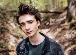 Familie-acteur Aaron Blommaert in paniek: “heb ik het zo slecht gedaan?” Aaron Blommaert