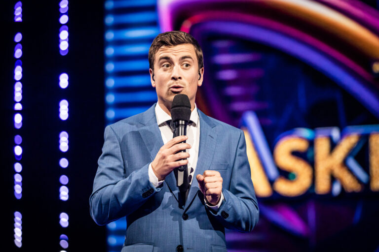 Radiopresentator: “ik zou Niels Destadsbader kunnen vervangen in The Masked Singer”