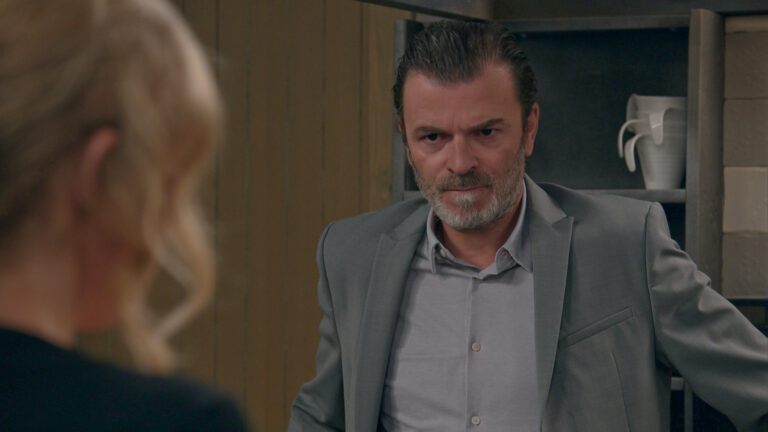 Vlinders en een heleboel drama in ‘Thuis’