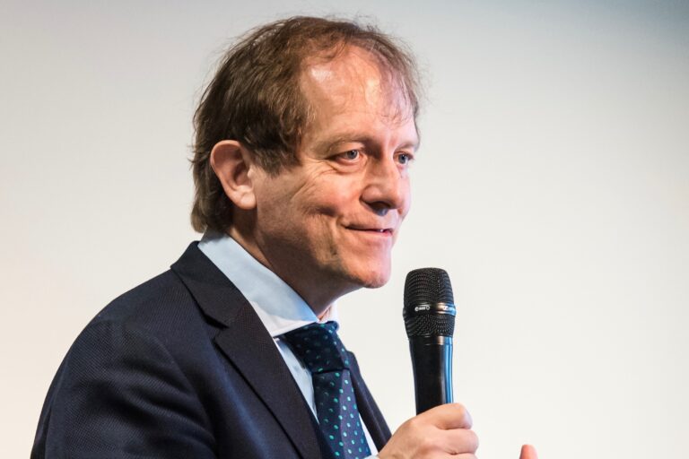 Rik Torfs haalt uit: ‘Tekort aan leraren? Klopt niet!’