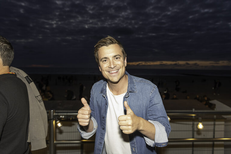 Niels Destadsbader onthult intiem geheim: “dat doe ik altijd in bad”