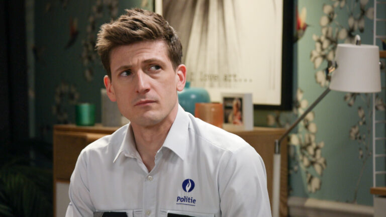 Thuis-actrice licht tipje van de sluier op: “er komen pakkende scènes aan”