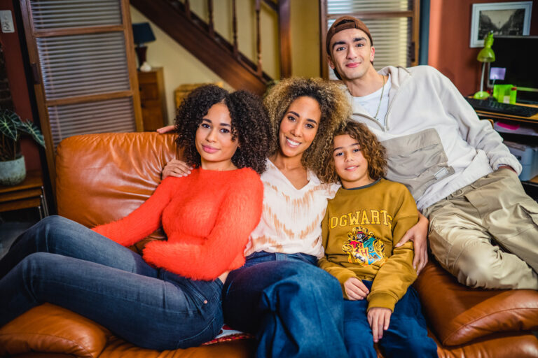 Familie-acteur Amine Boujouh meldt zich ziek