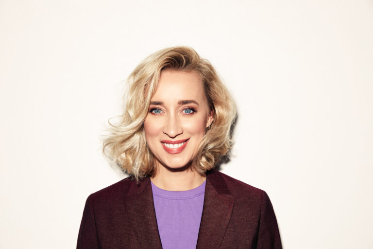 Eva Jinek stapt over naar AVROTROS Eva Jinek stapt over naar AVROTROS
