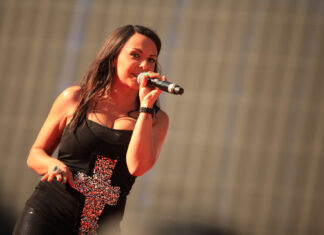 Linda Mertens in tranen: “ik had de hoop dat ze nog zou genezen”