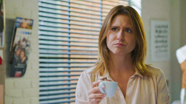 Familie-actrice Margot Hallemans bekent: “ik zat in een verstikkende relatie”