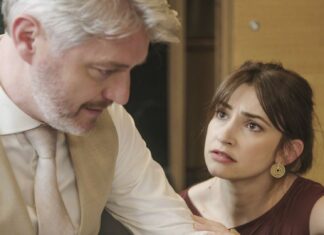 “Jasmijn Van Hoof verklapt wat er in Familie staat te gebeuren”