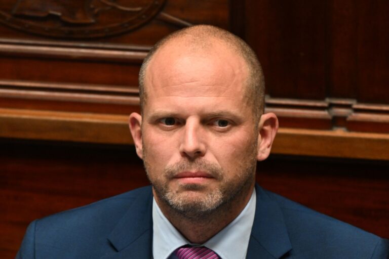 Theo Francken emotioneel na overlijden