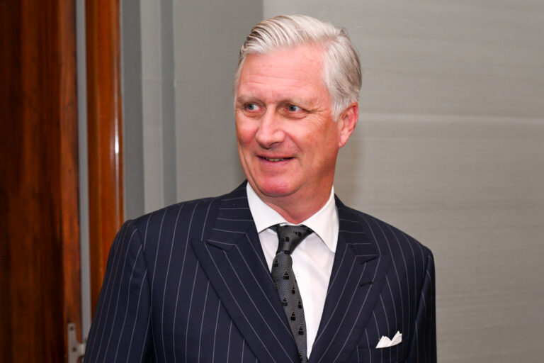 Koning Filip slachtoffer van mishandeling?