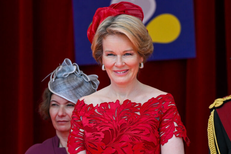 “Koningin Mathilde gespot in Range Rover”